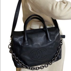 💎✨ Chanel ✨💎 duffle leather bandolier bag